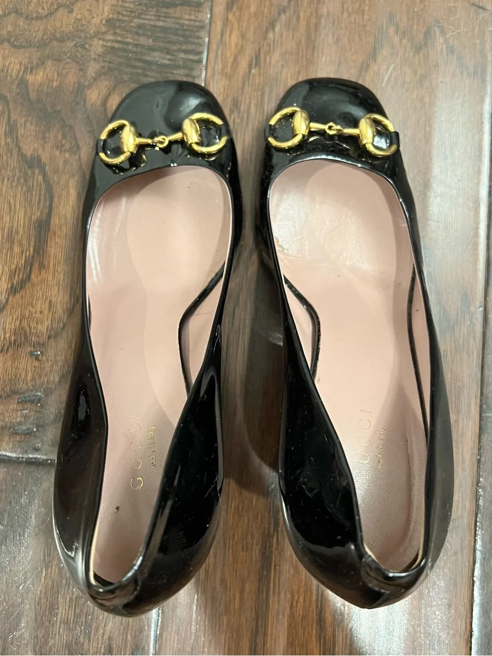 Gucci Black Patent Leather Pumps with Gold Horsebit